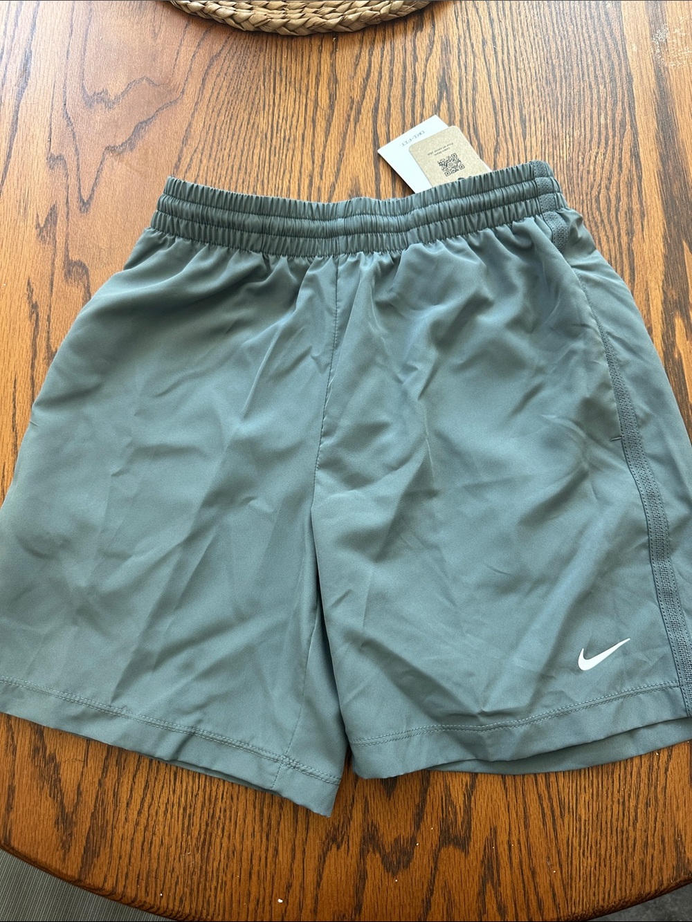 Nike Boys grey Athletic Shorts with White Swoosh. Size Medium (10-12)